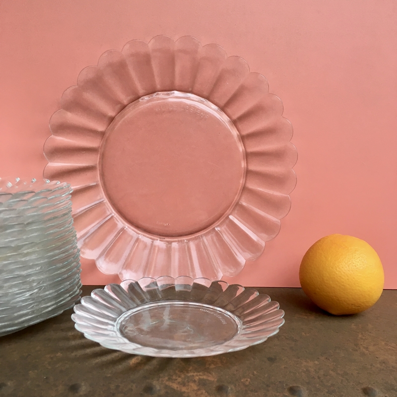 plat à gâteau, assiette de présentation, assiette vintage