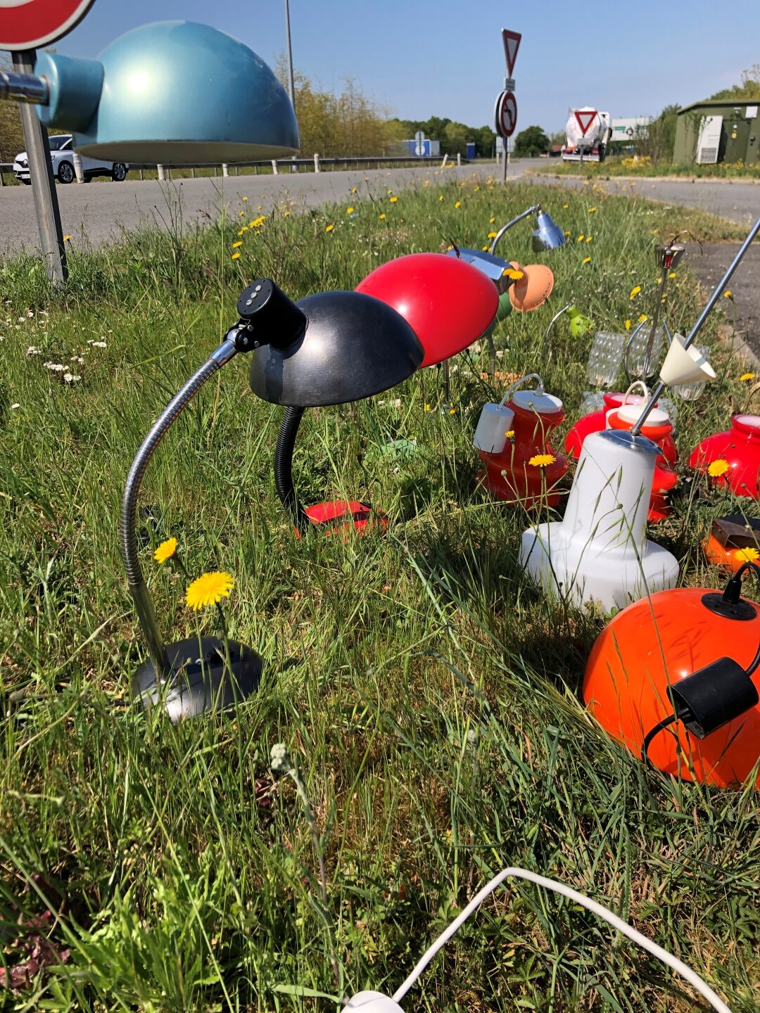 20260011-sourcing-recyclage-lampe-vintage